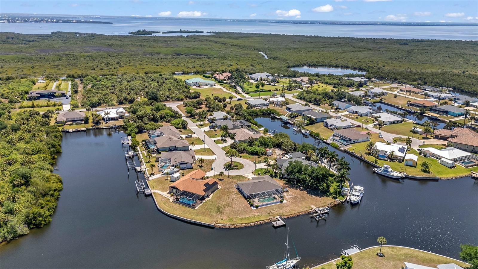 19220 MOORE HAVEN CT, PORT CHARLOTTE, FL, 33948