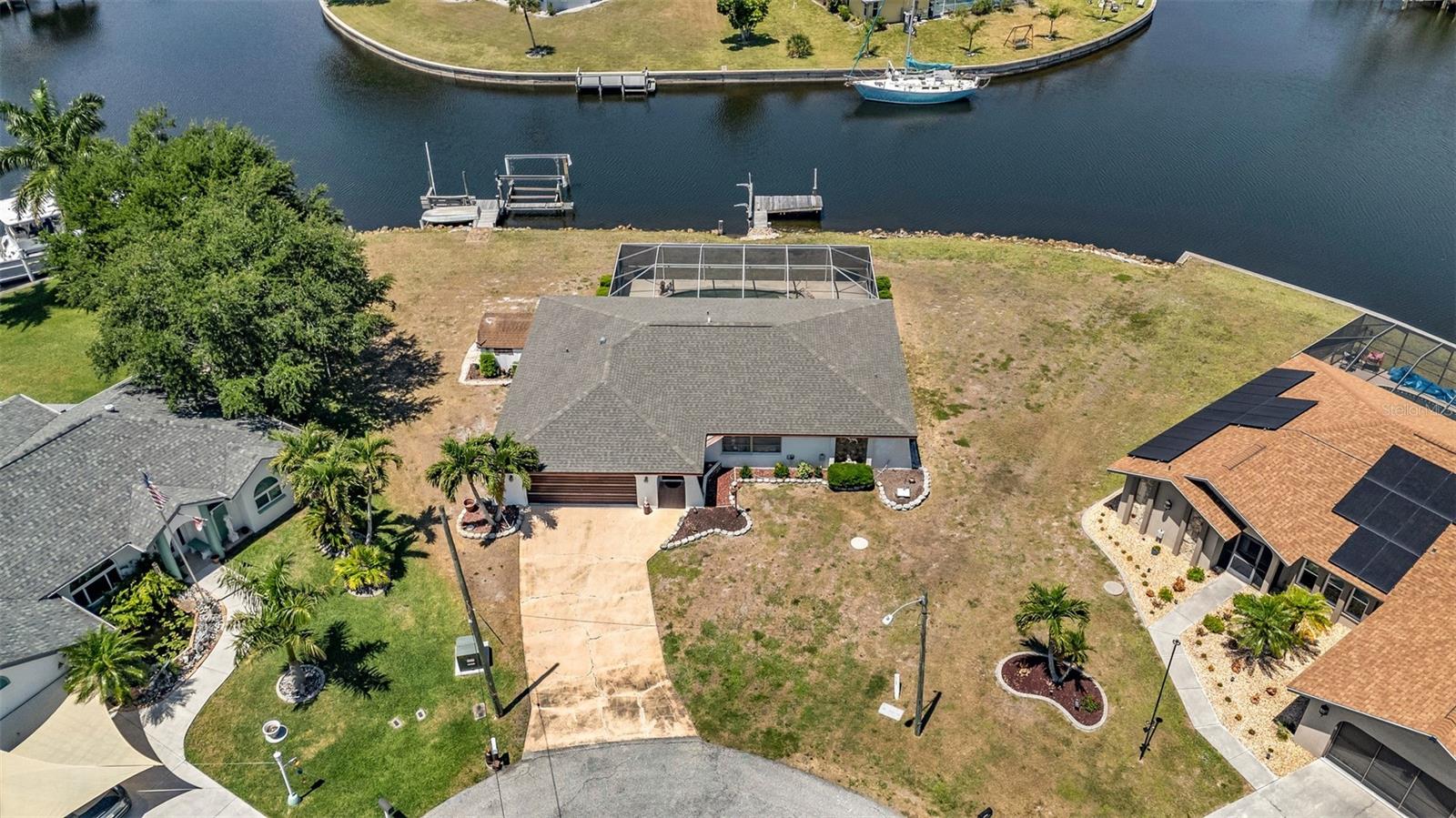 19220 MOORE HAVEN CT, PORT CHARLOTTE, FL, 33948