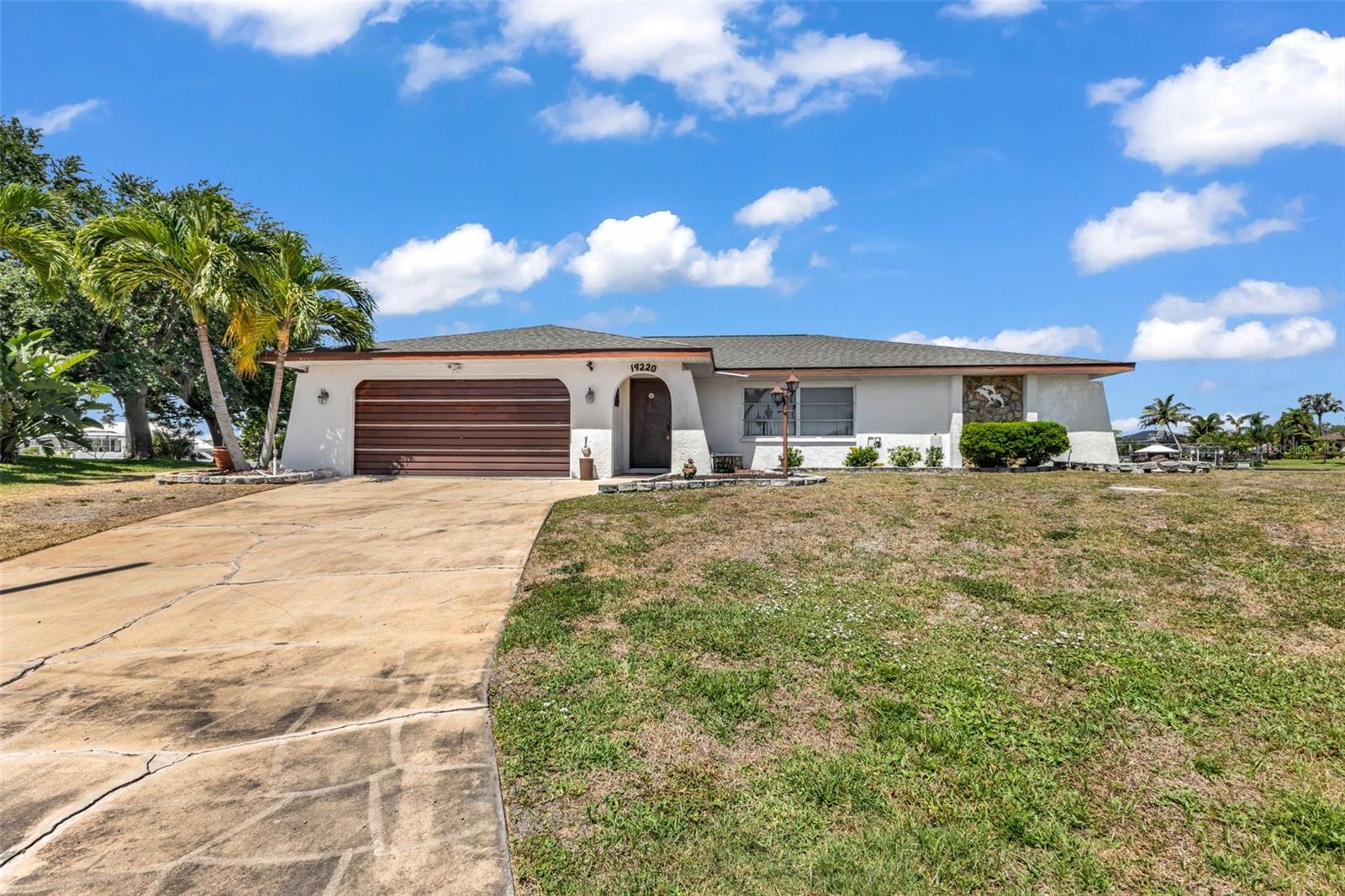 19220 MOORE HAVEN CT, PORT CHARLOTTE, FL, 33948