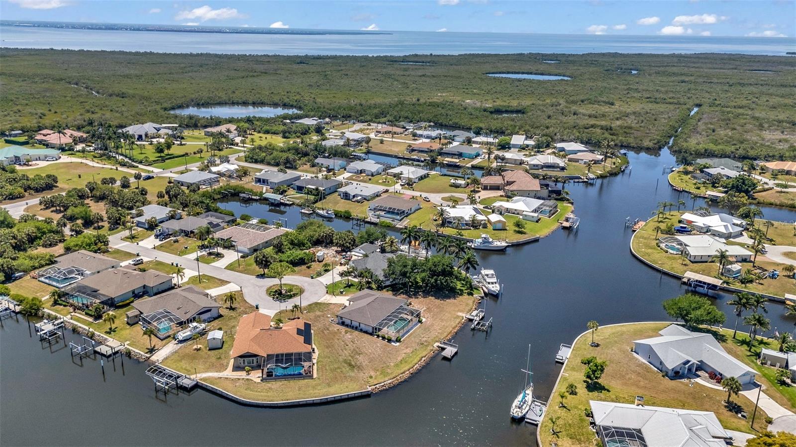 19220 MOORE HAVEN CT, PORT CHARLOTTE, FL, 33948