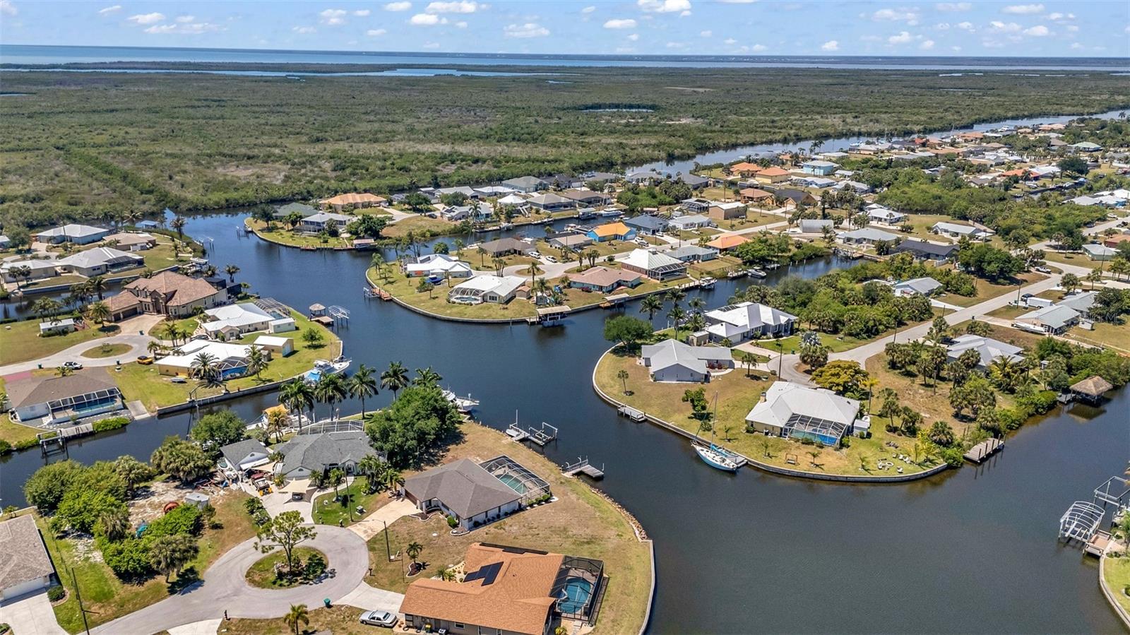 19220 MOORE HAVEN CT, PORT CHARLOTTE, FL, 33948