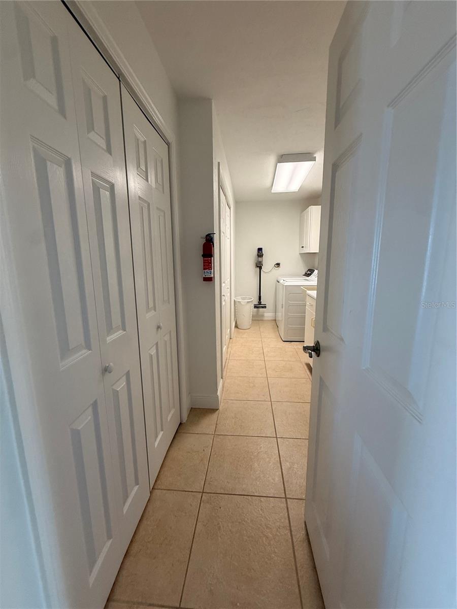 984 N GONDOLA DR, VENICE, FL, 34293