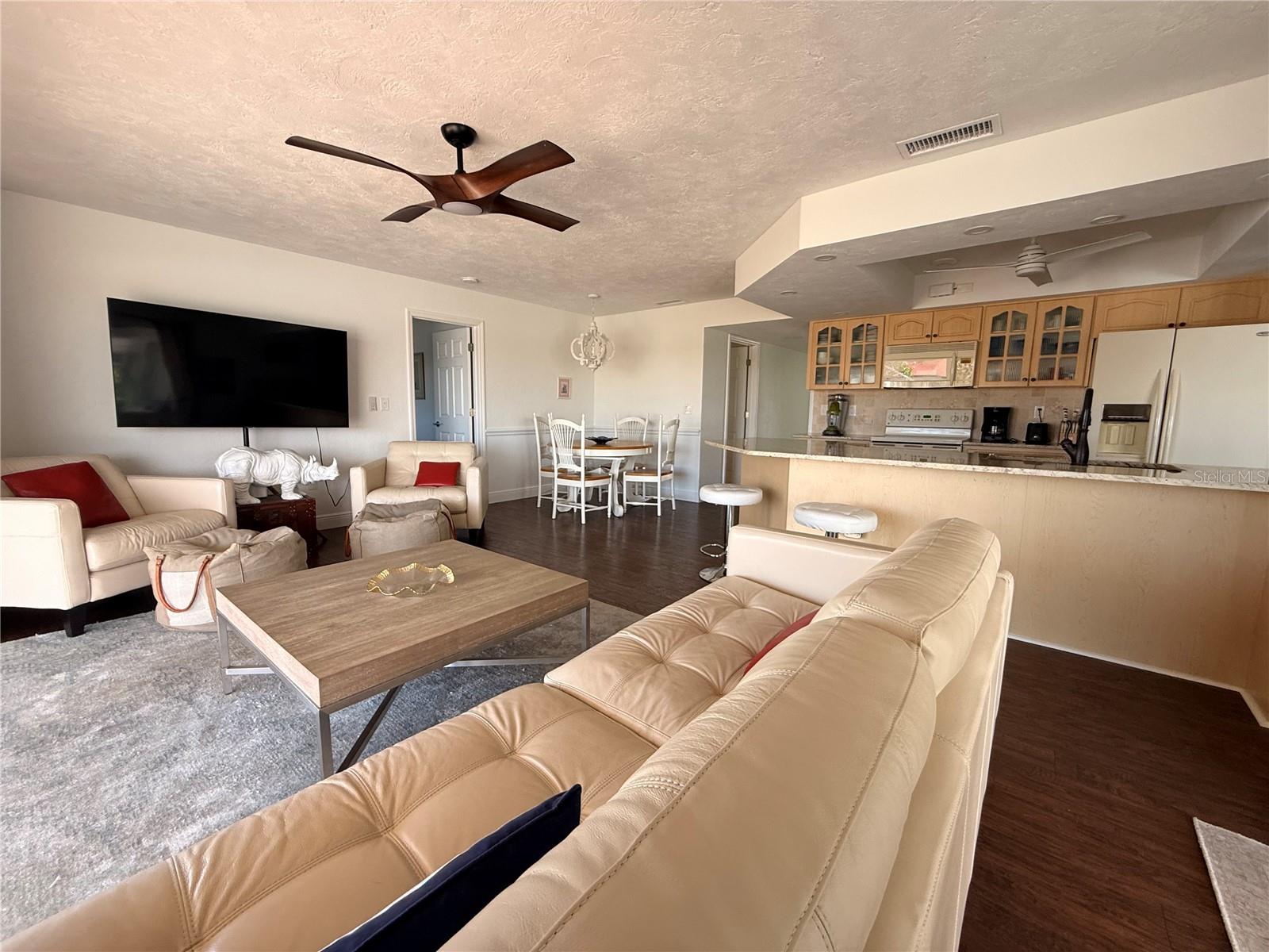 984 N GONDOLA DR, VENICE, FL, 34293