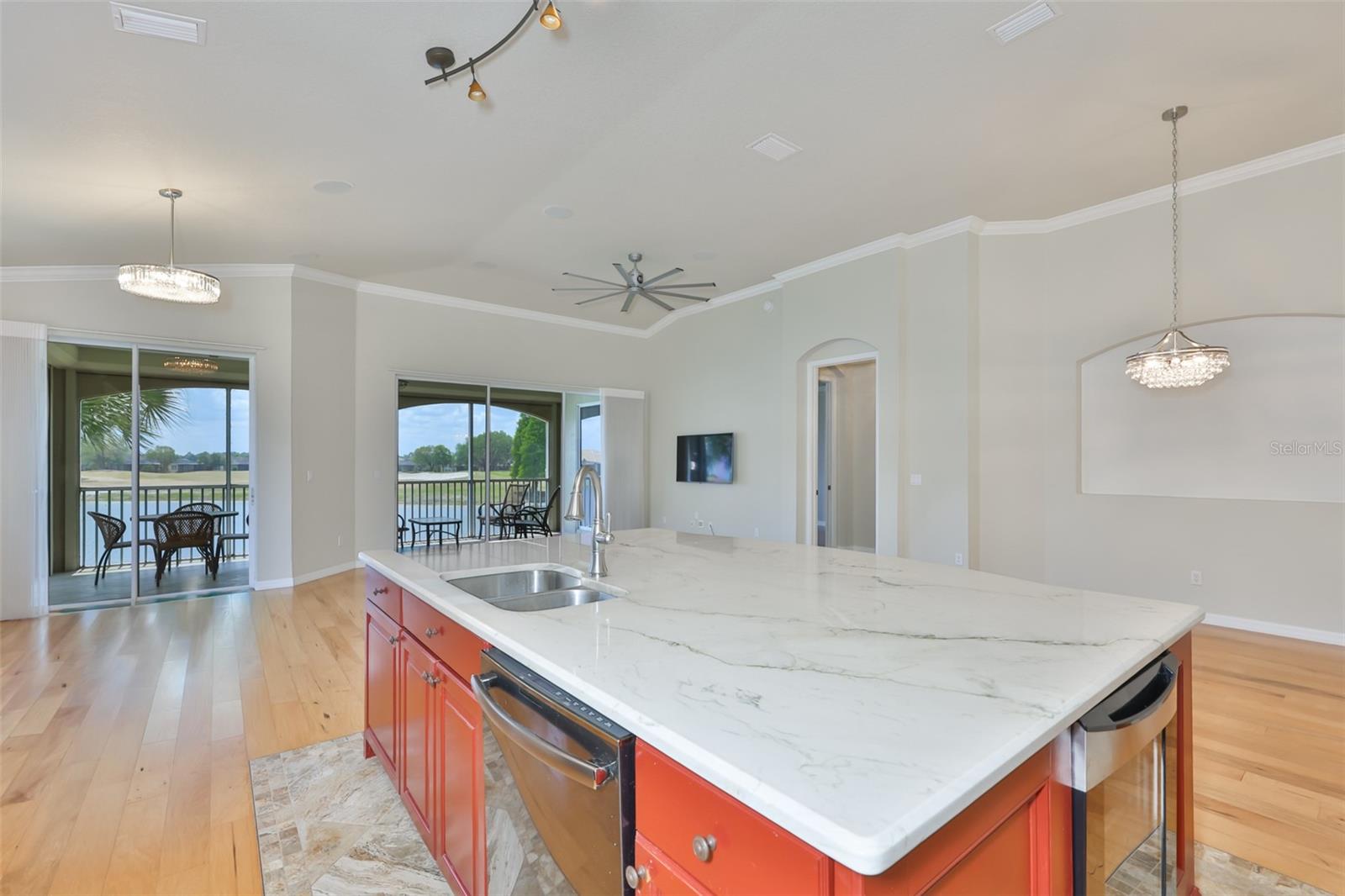 1368 EMERALD DUNES DR, SUN CITY CENTER, FL, 33573