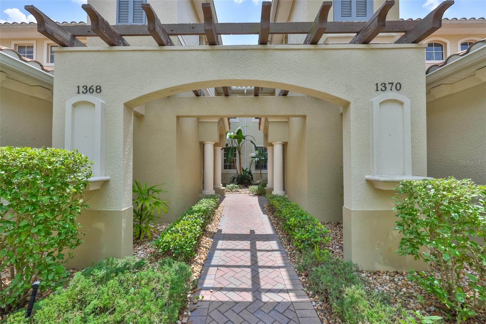 1368 EMERALD DUNES DR, SUN CITY CENTER, FL, 33573