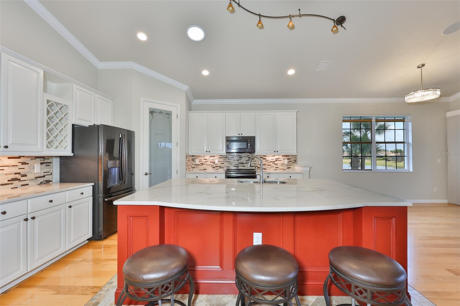 1368 EMERALD DUNES DR, SUN CITY CENTER, FL, 33573
