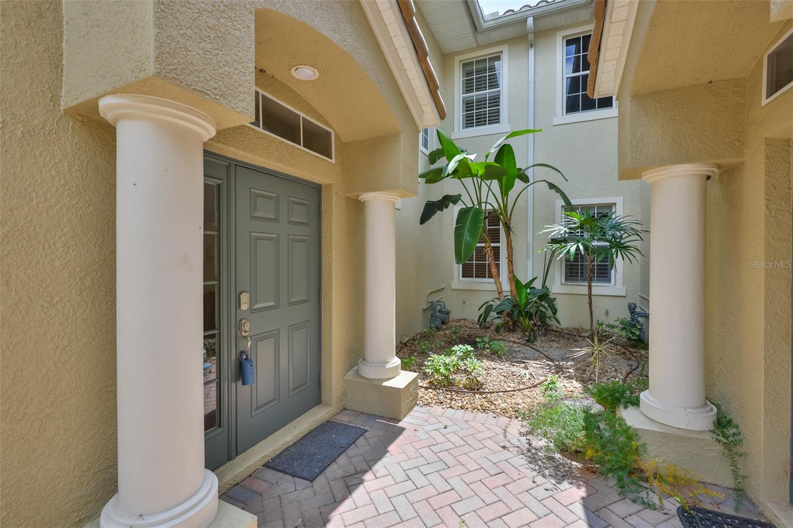 1368 EMERALD DUNES DR, SUN CITY CENTER, FL, 33573
