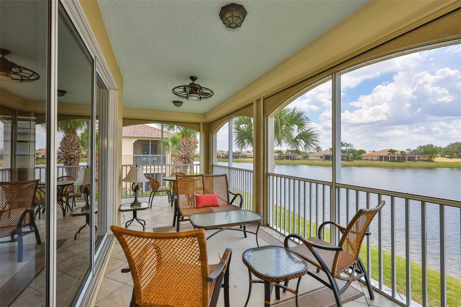 1368 EMERALD DUNES DR, SUN CITY CENTER, FL, 33573