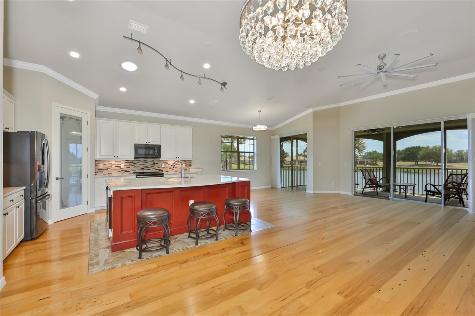 1368 EMERALD DUNES DR, SUN CITY CENTER, FL, 33573