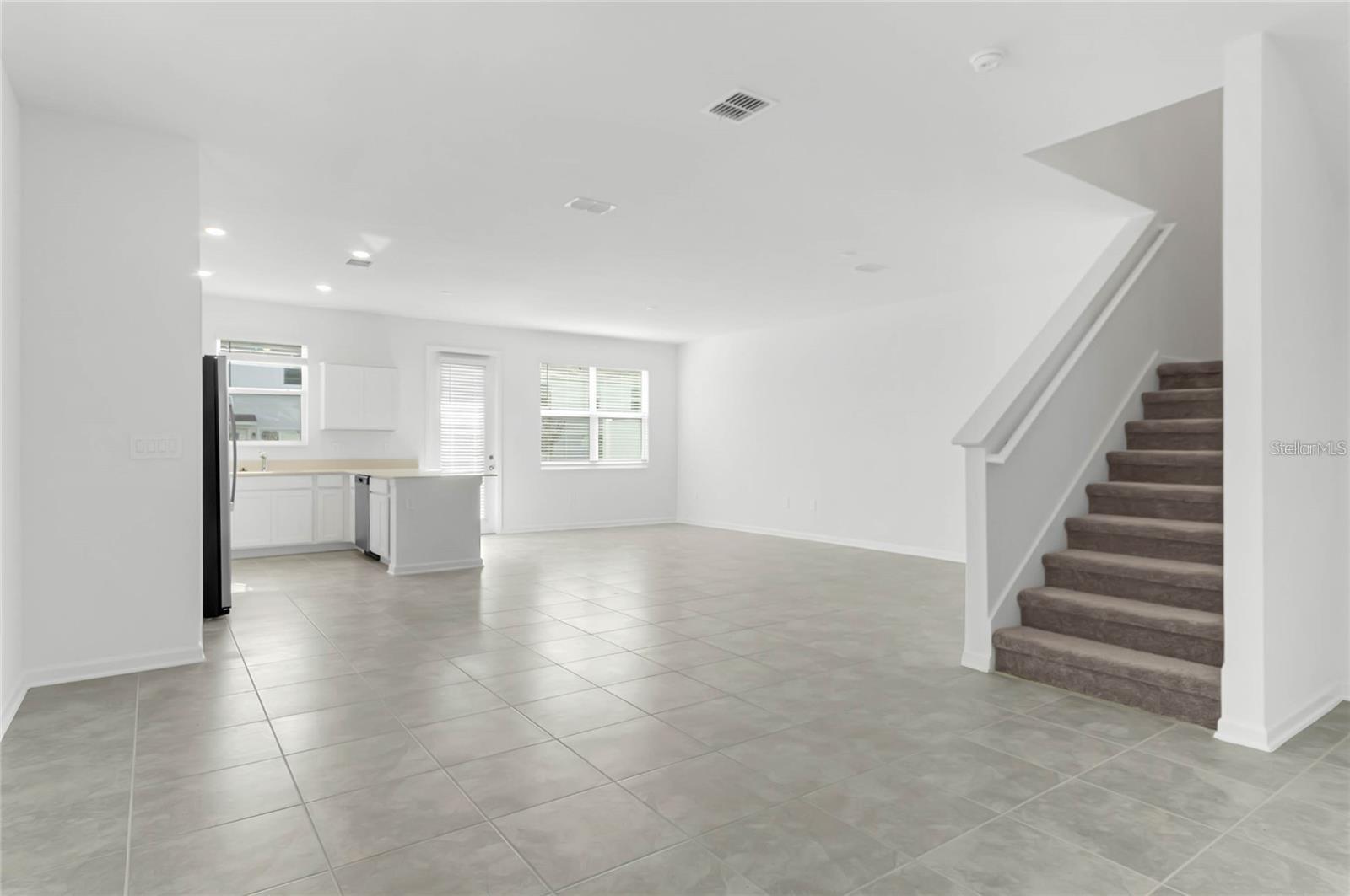 353 BOGEY DR, DAVENPORT, FL, 33896