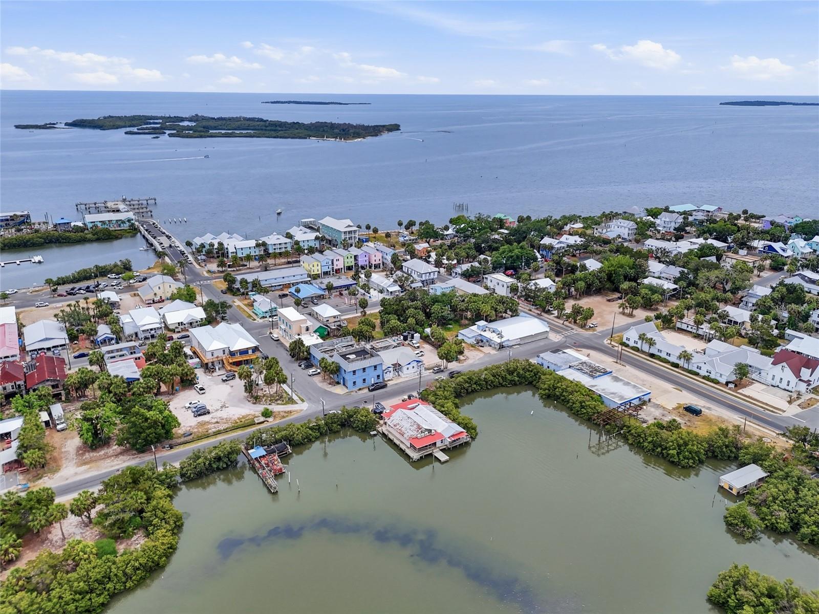 505 3RD ST, CEDAR KEY, FL, 32625