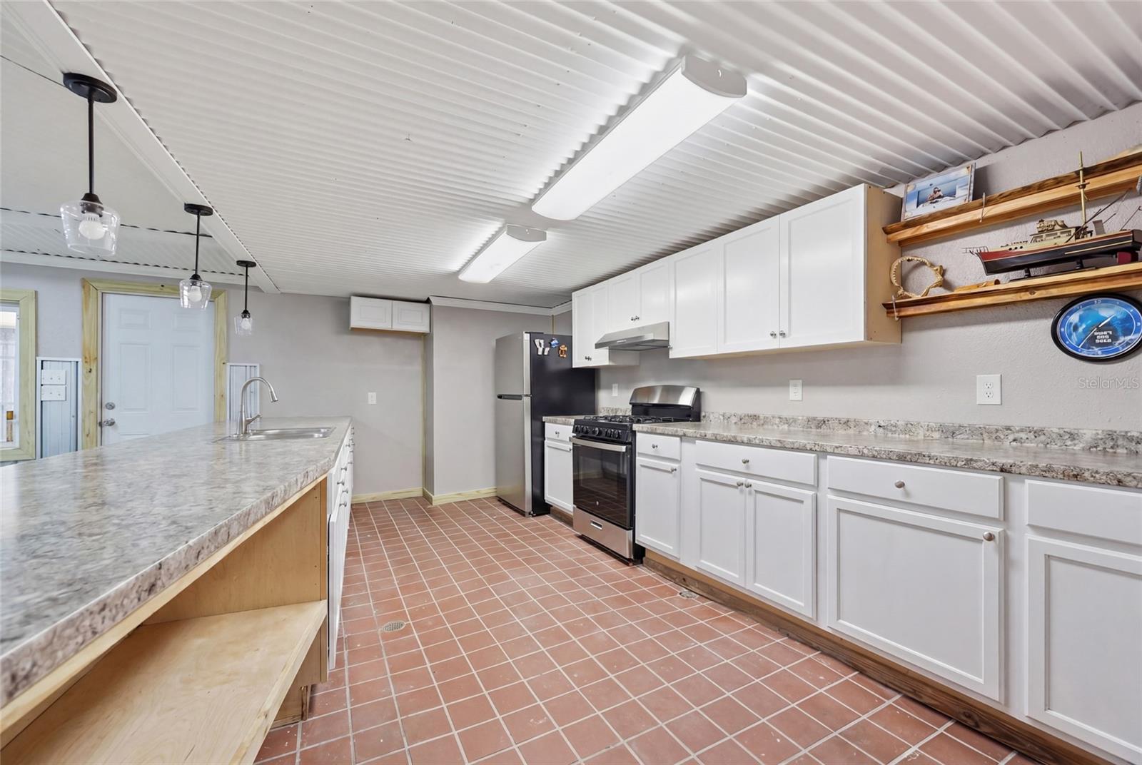 505 3RD ST, CEDAR KEY, FL, 32625