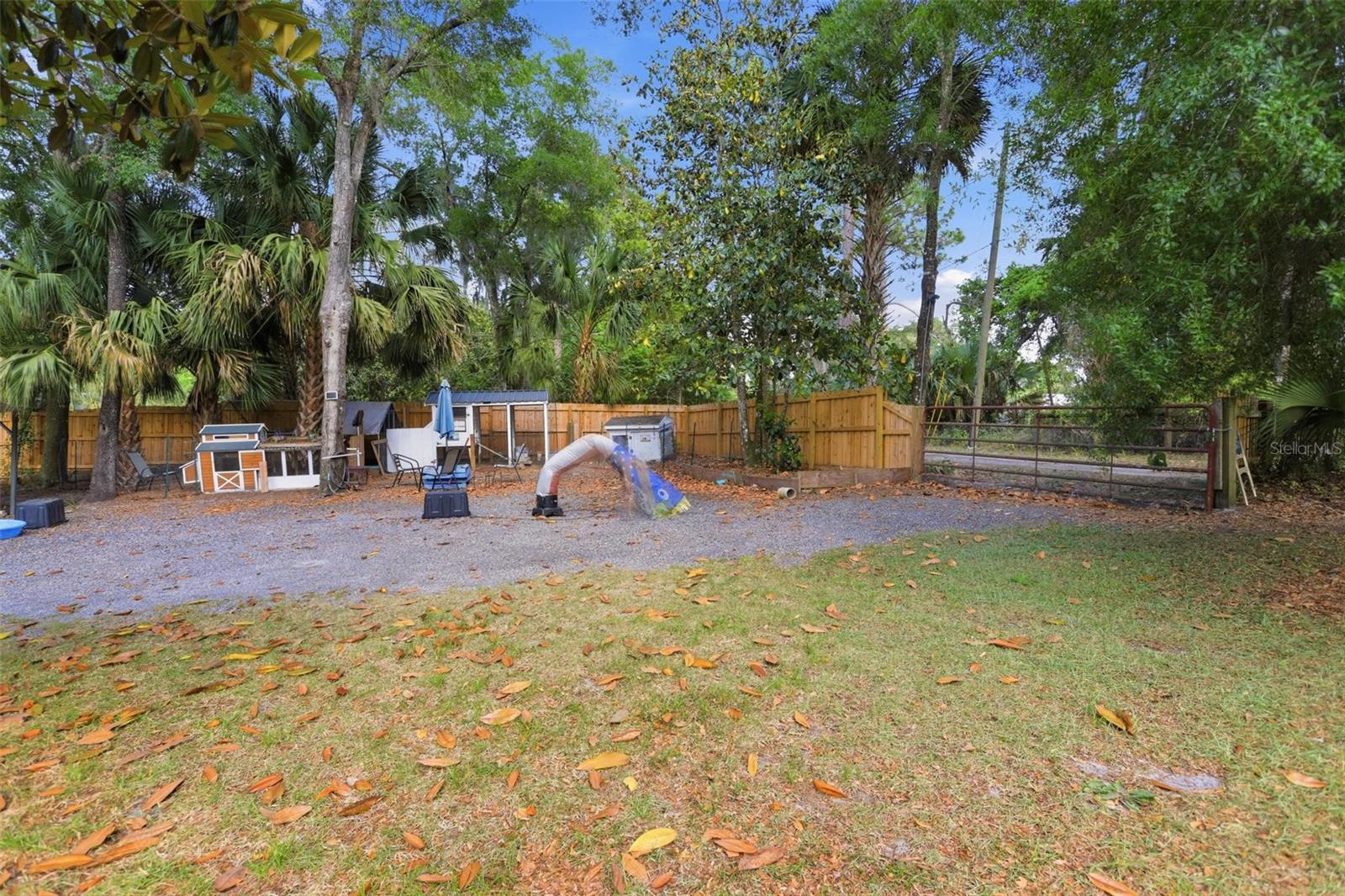 1661 WONDERING OAK LN, DELAND, FL, 32720