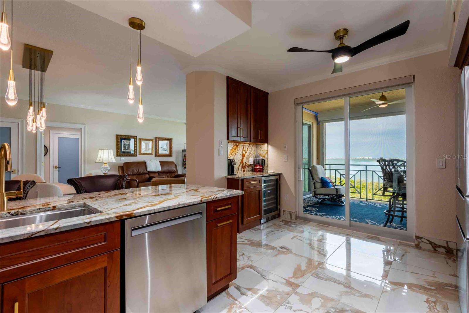 4737 DOLPHIN CAY LN S #407, ST PETERSBURG, FL, 33711