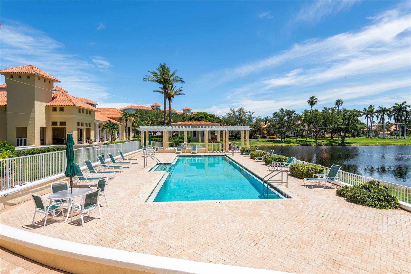 4737 DOLPHIN CAY LN S #407, ST PETERSBURG, FL, 33711