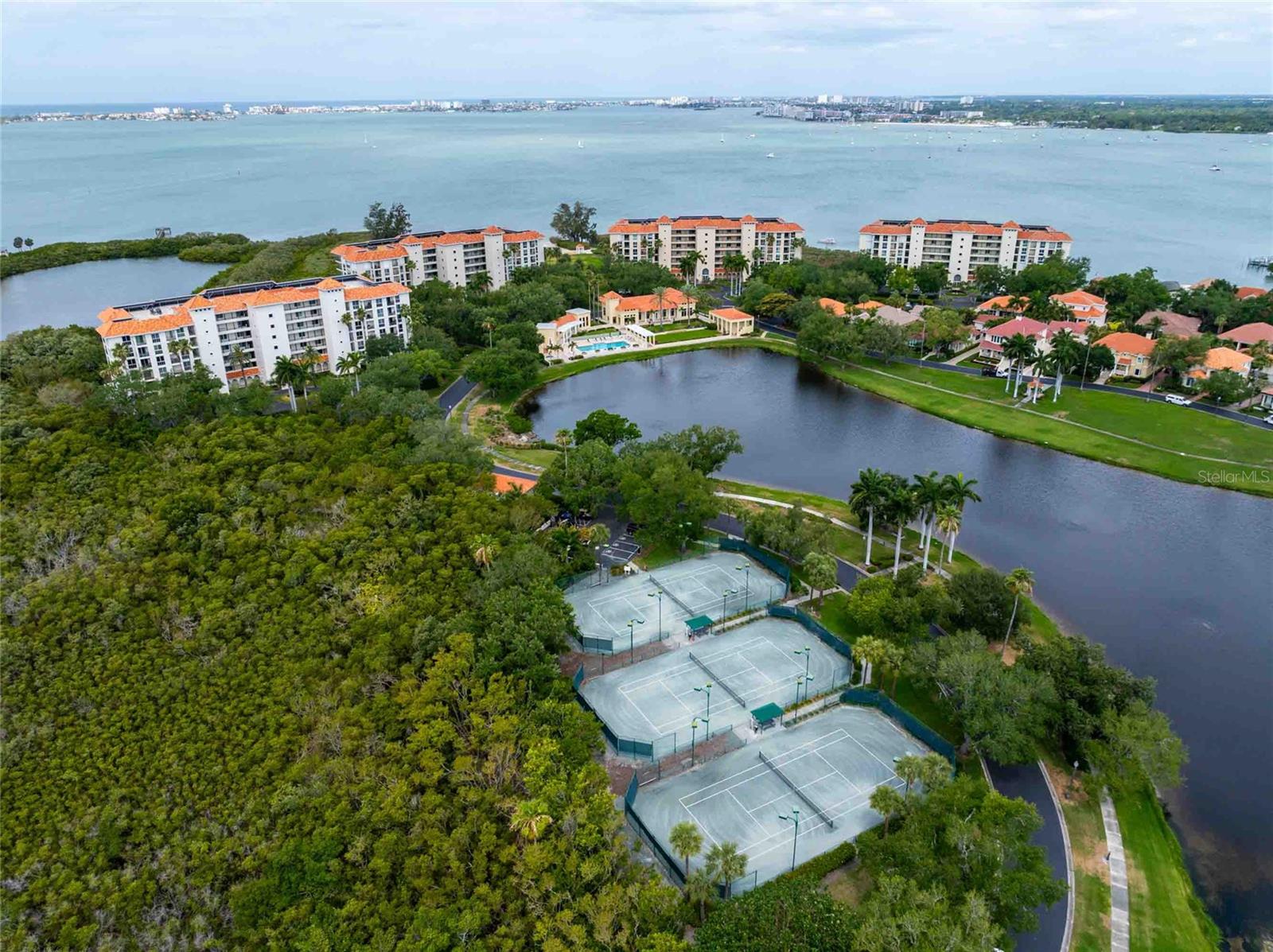 4737 DOLPHIN CAY LN S #407, ST PETERSBURG, FL, 33711