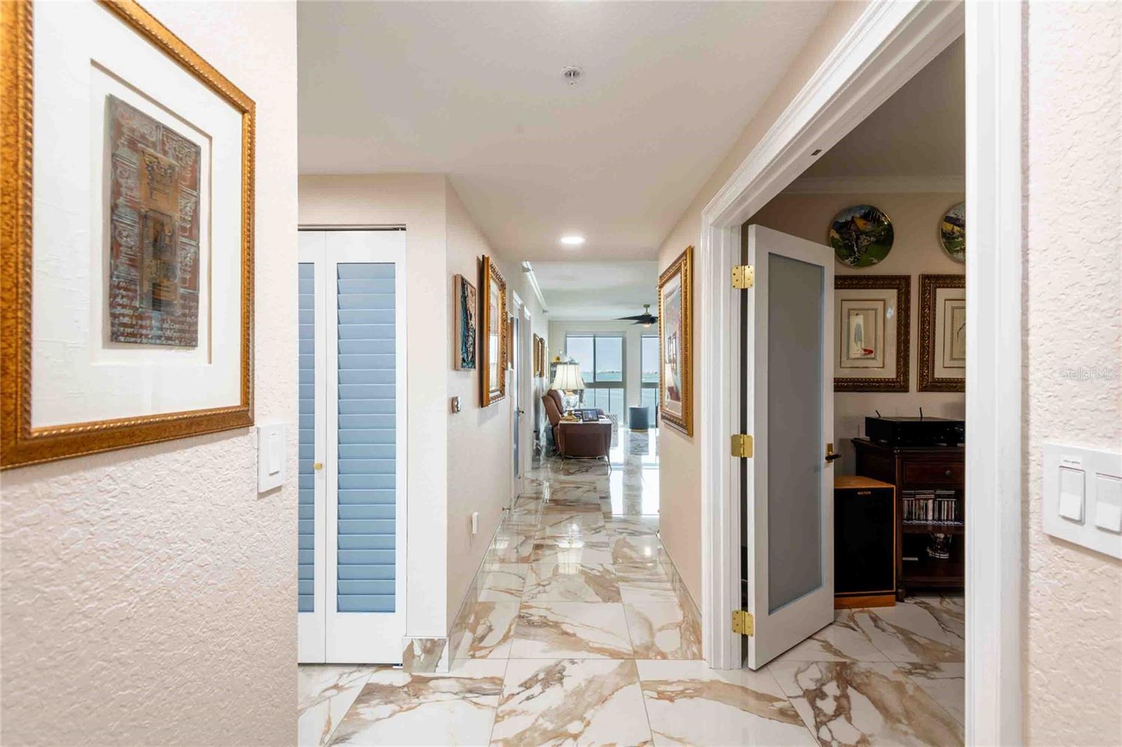 4737 DOLPHIN CAY LN S #407, ST PETERSBURG, FL, 33711