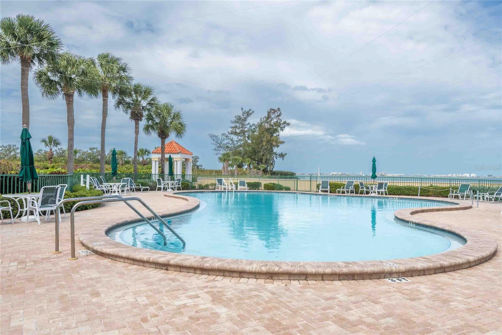 4737 DOLPHIN CAY LN S #407, ST PETERSBURG, FL, 33711
