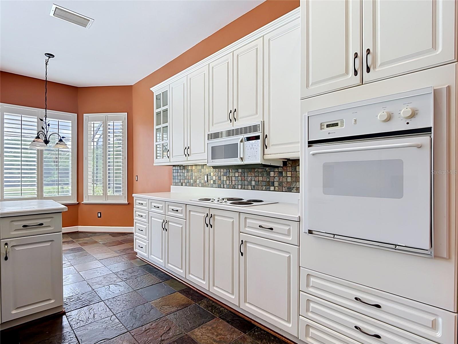3880 HUNTERS ISLE DR, ORLANDO, FL, 32837