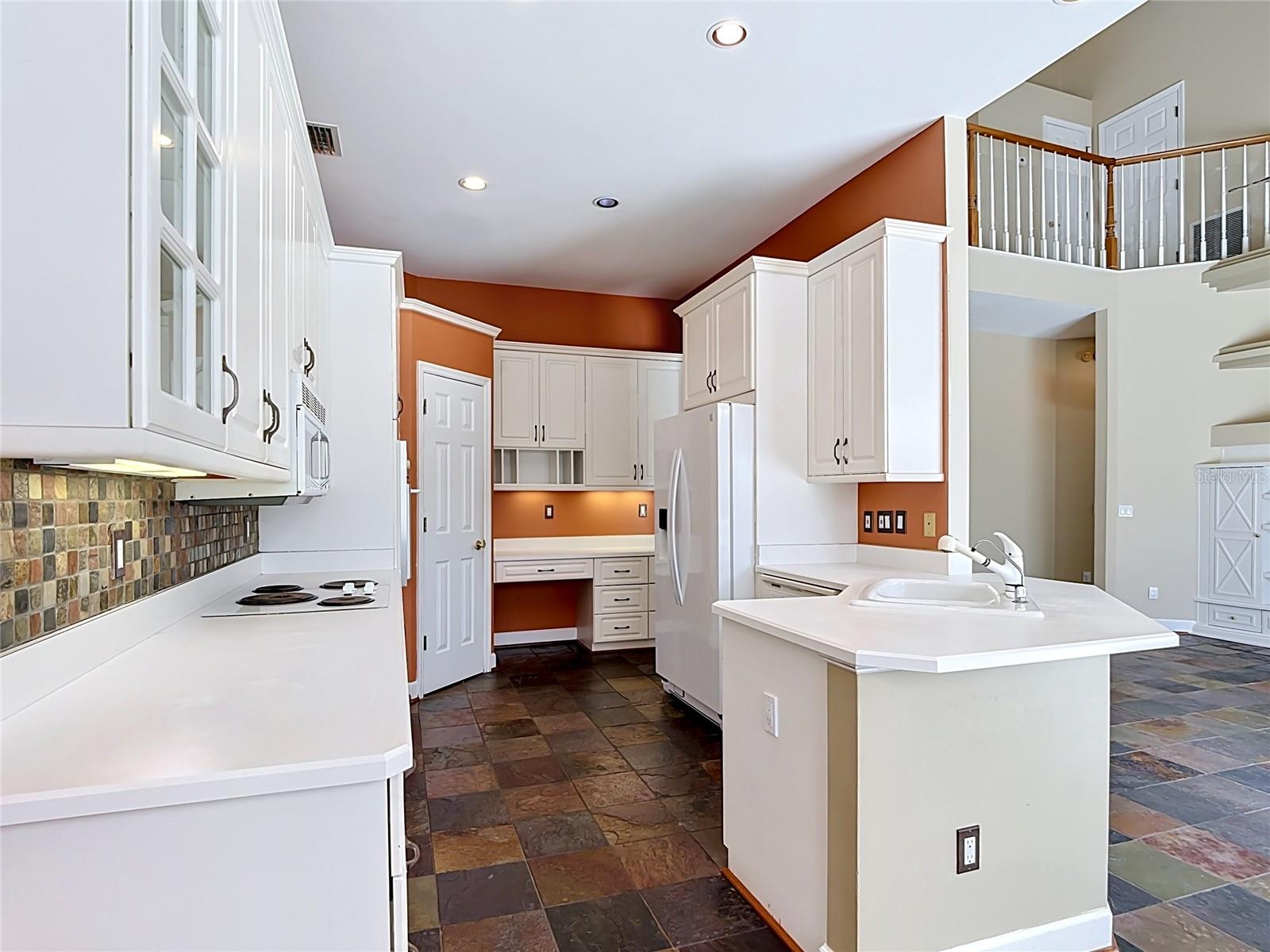 3880 HUNTERS ISLE DR, ORLANDO, FL, 32837