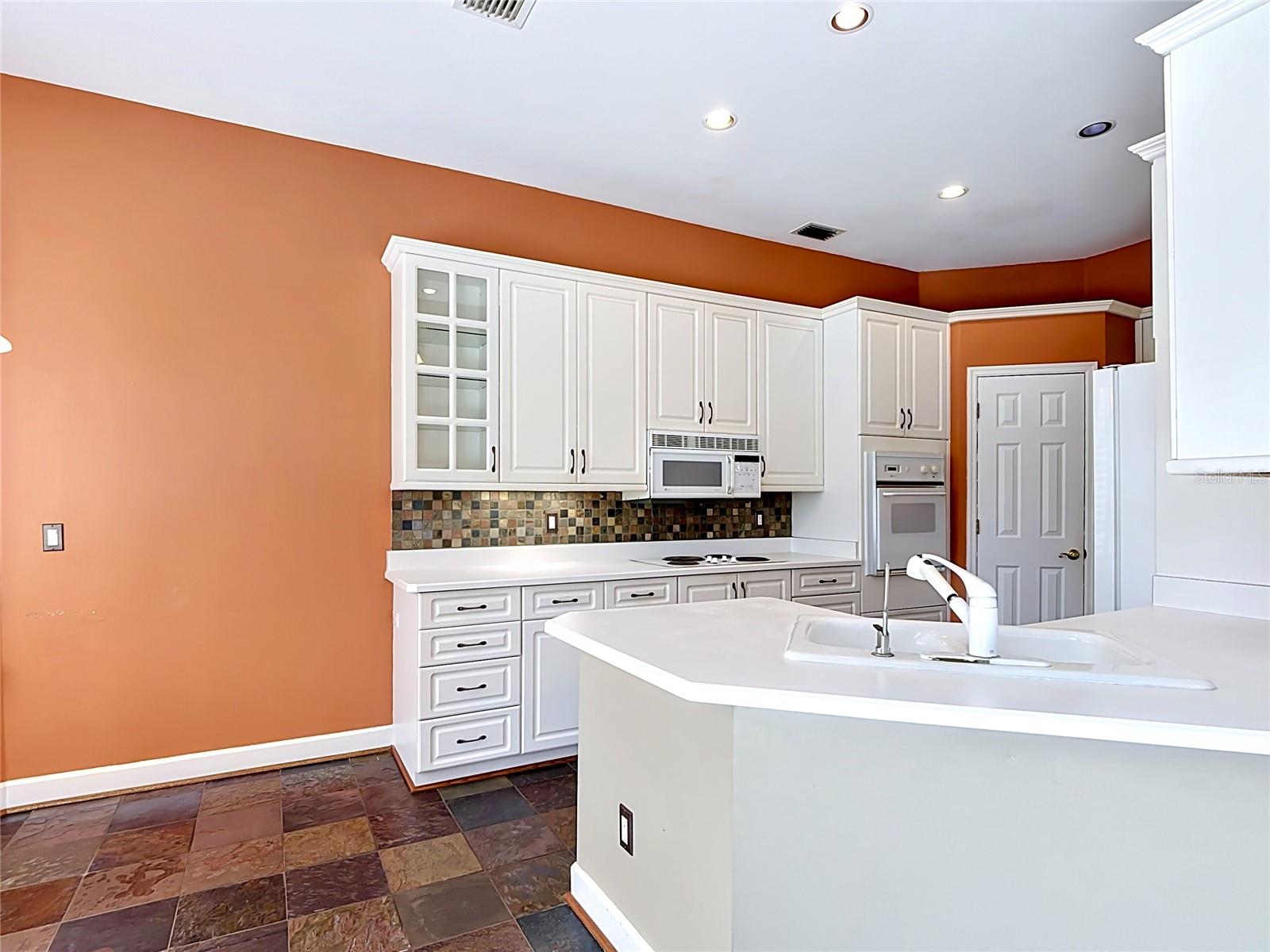 3880 HUNTERS ISLE DR, ORLANDO, FL, 32837