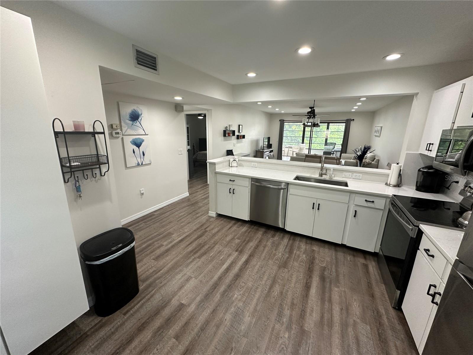 619 SPRING LAKES BLVD, BRADENTON, FL, 34210