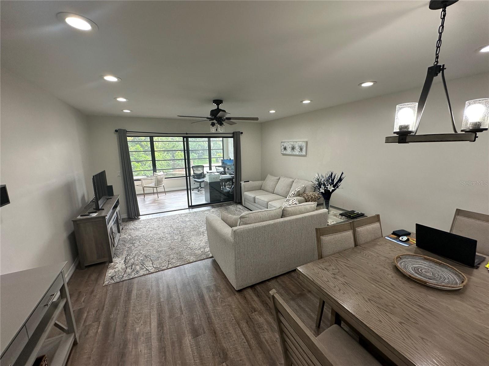 619 SPRING LAKES BLVD, BRADENTON, FL, 34210
