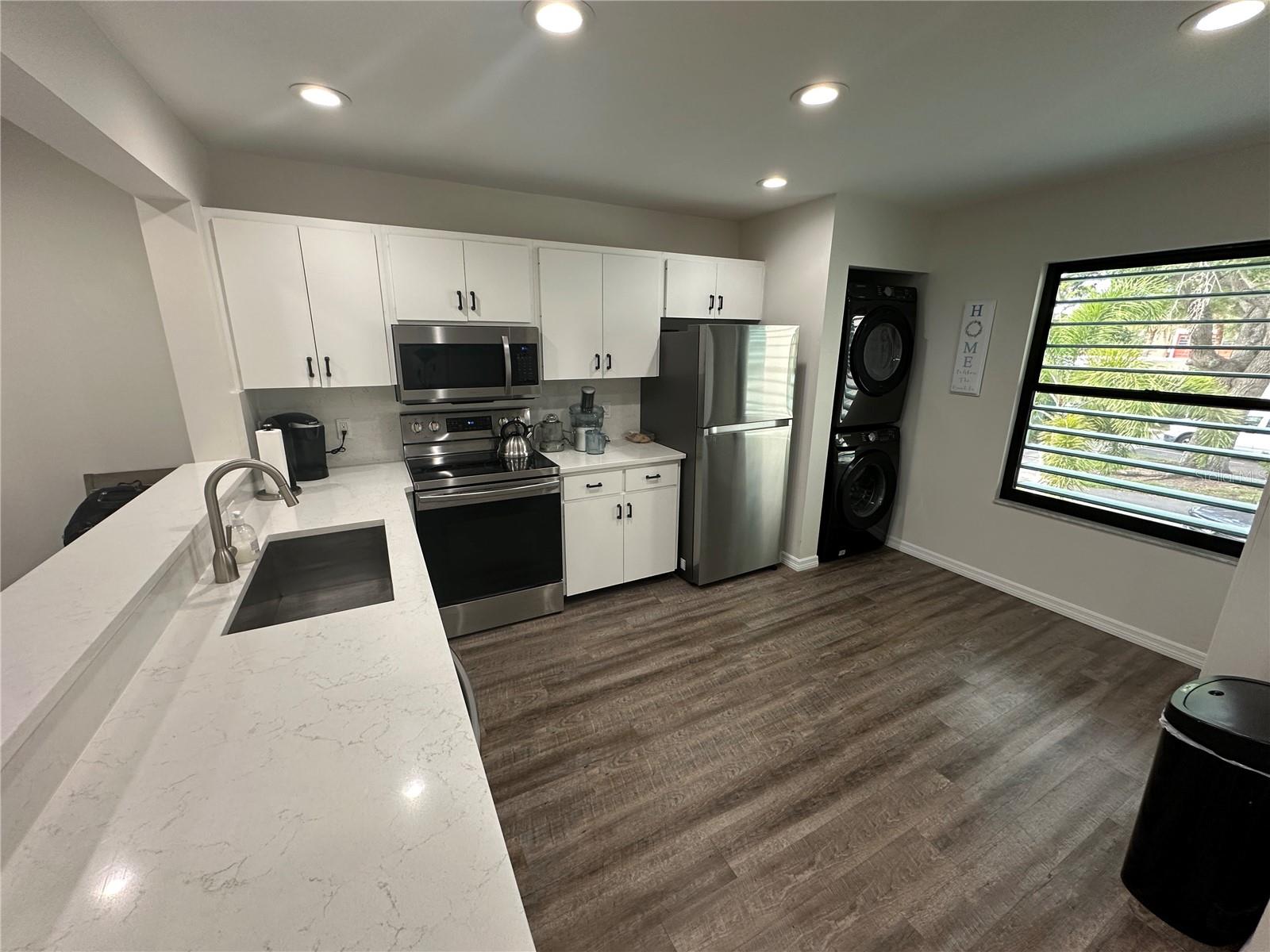 619 SPRING LAKES BLVD, BRADENTON, FL, 34210