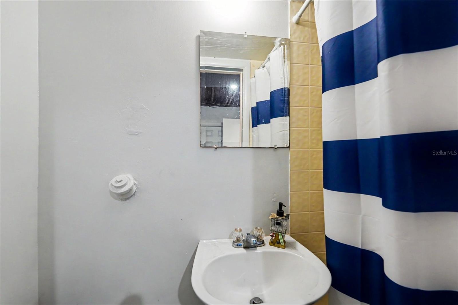 106 S MAYWOOD AVE, CLEARWATER, FL, 33765