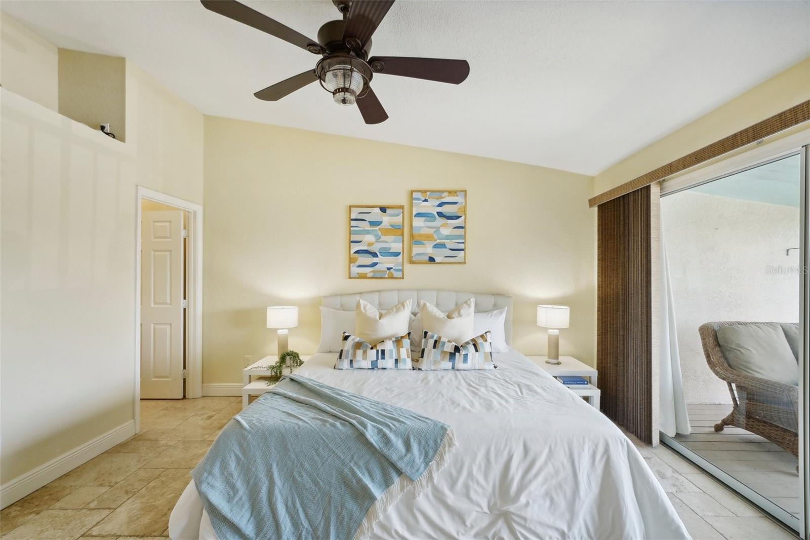 637 PINELLAS BAYWAY #105, TIERRA VERDE, FL, 33715