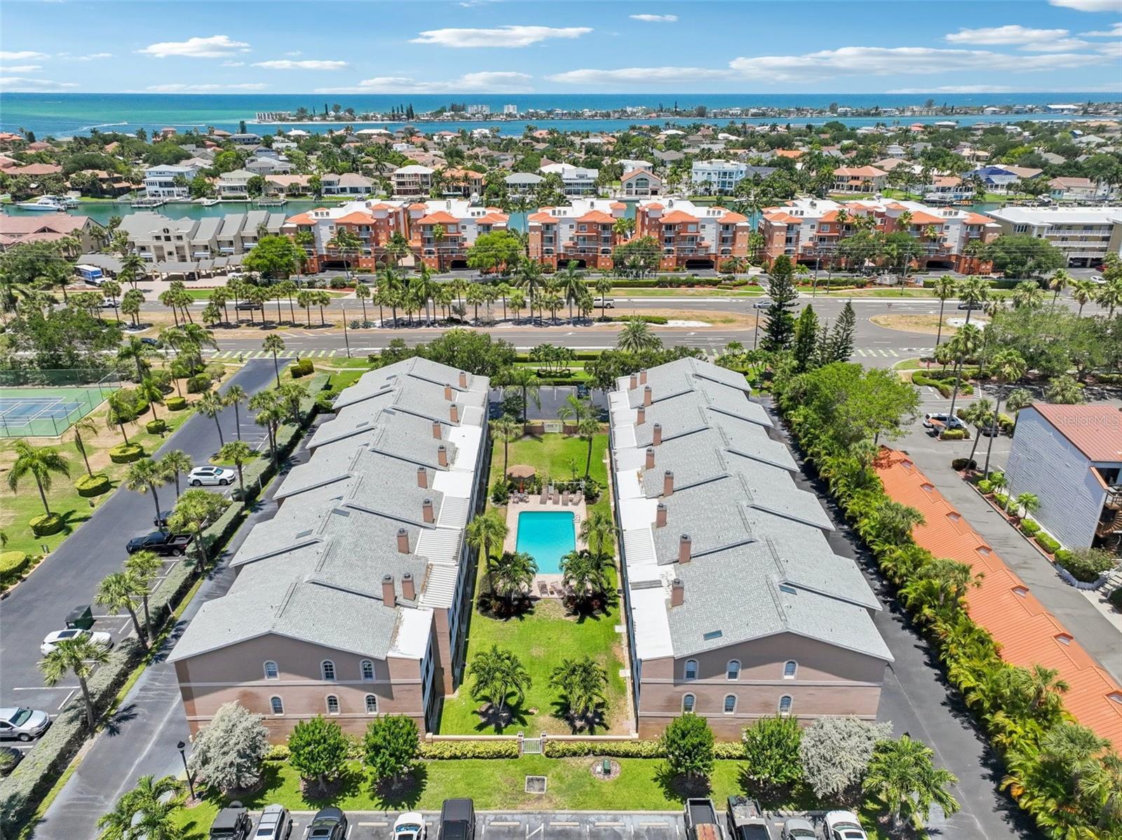 637 PINELLAS BAYWAY #105, TIERRA VERDE, FL, 33715