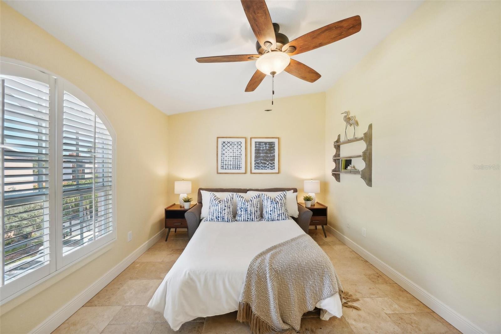 637 PINELLAS BAYWAY #105, TIERRA VERDE, FL, 33715
