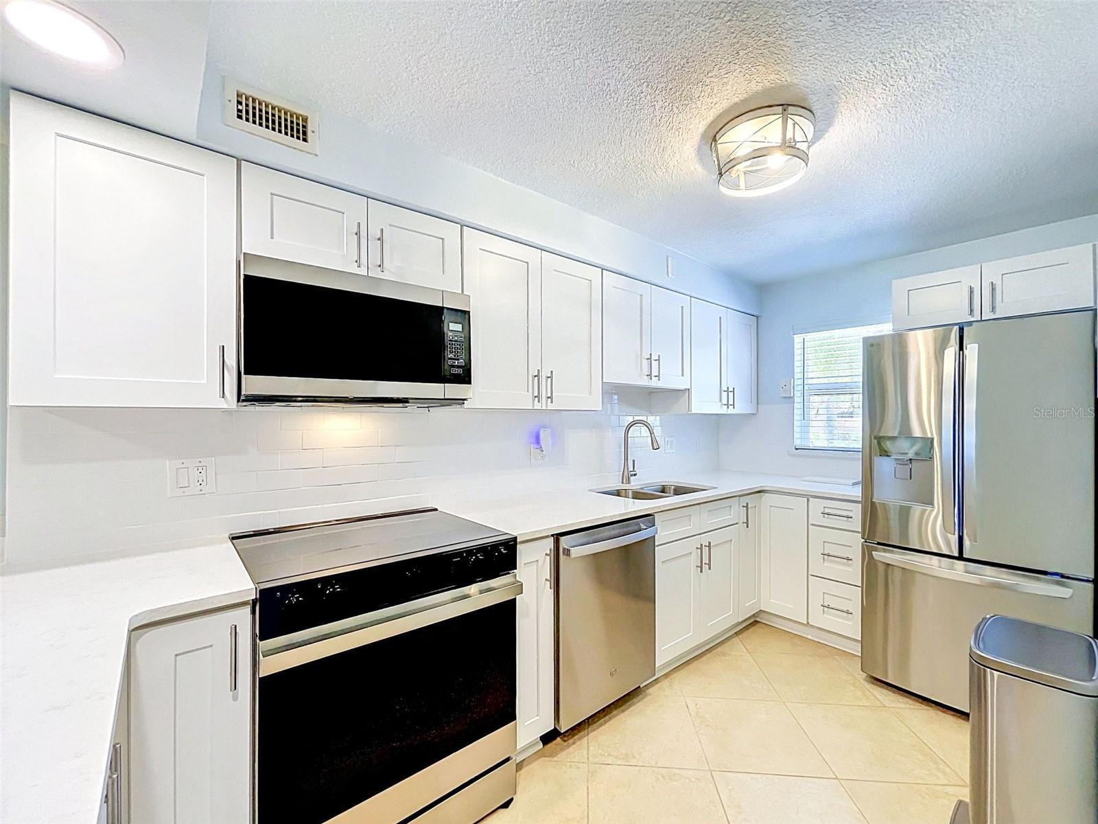 2687 WOODETTE DR #B, DUNEDIN, FL, 34698
