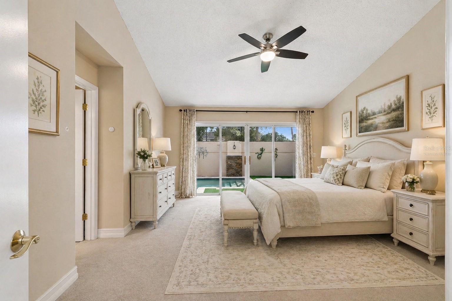 14675 VILLAGE GLEN CIR, TAMPA, FL, 33618