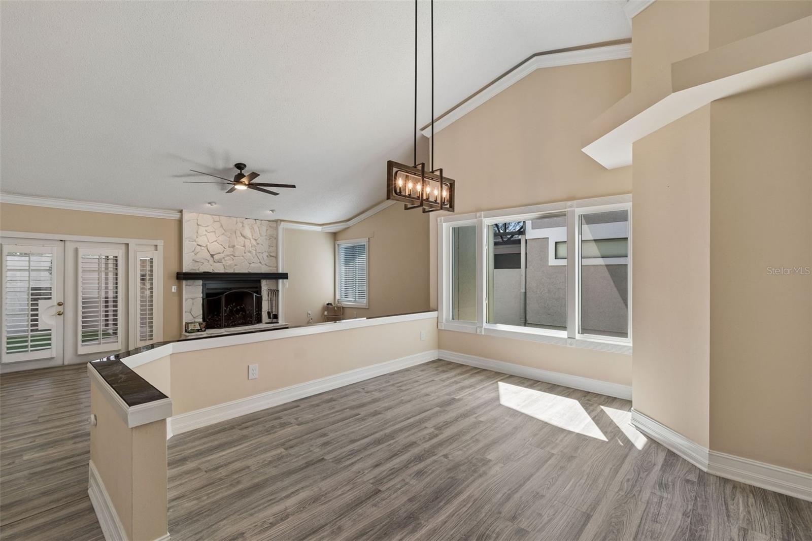 14675 VILLAGE GLEN CIR, TAMPA, FL, 33618
