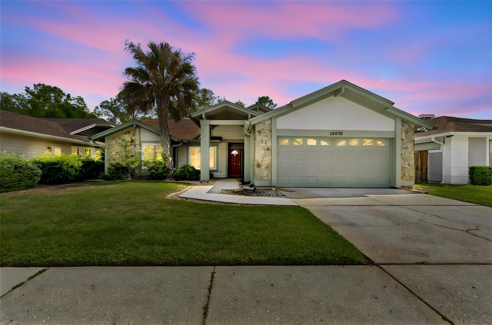 14675 VILLAGE GLEN CIR, TAMPA, FL, 33618