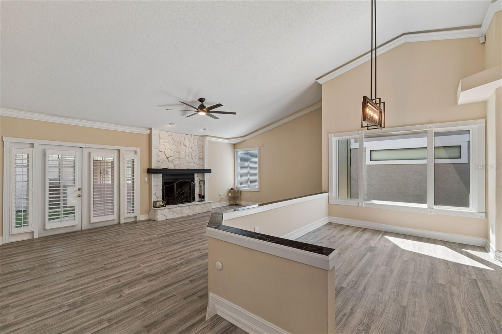 14675 VILLAGE GLEN CIR, TAMPA, FL, 33618