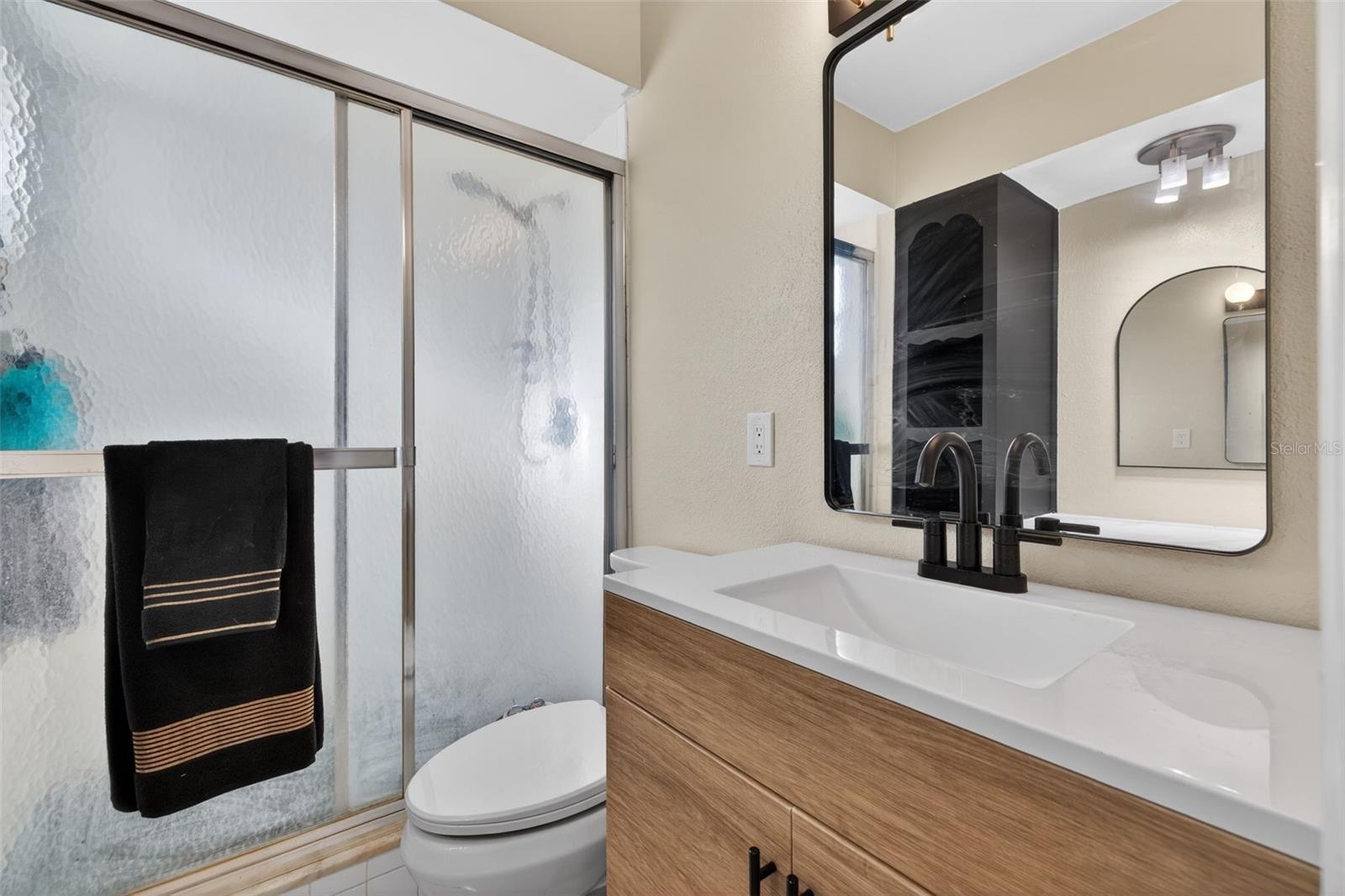8450 FLAGSTONE DR, TAMPA, FL, 33615