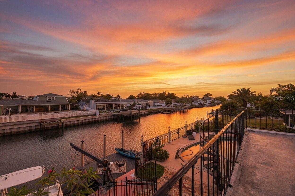 8450 FLAGSTONE DR, TAMPA, FL, 33615