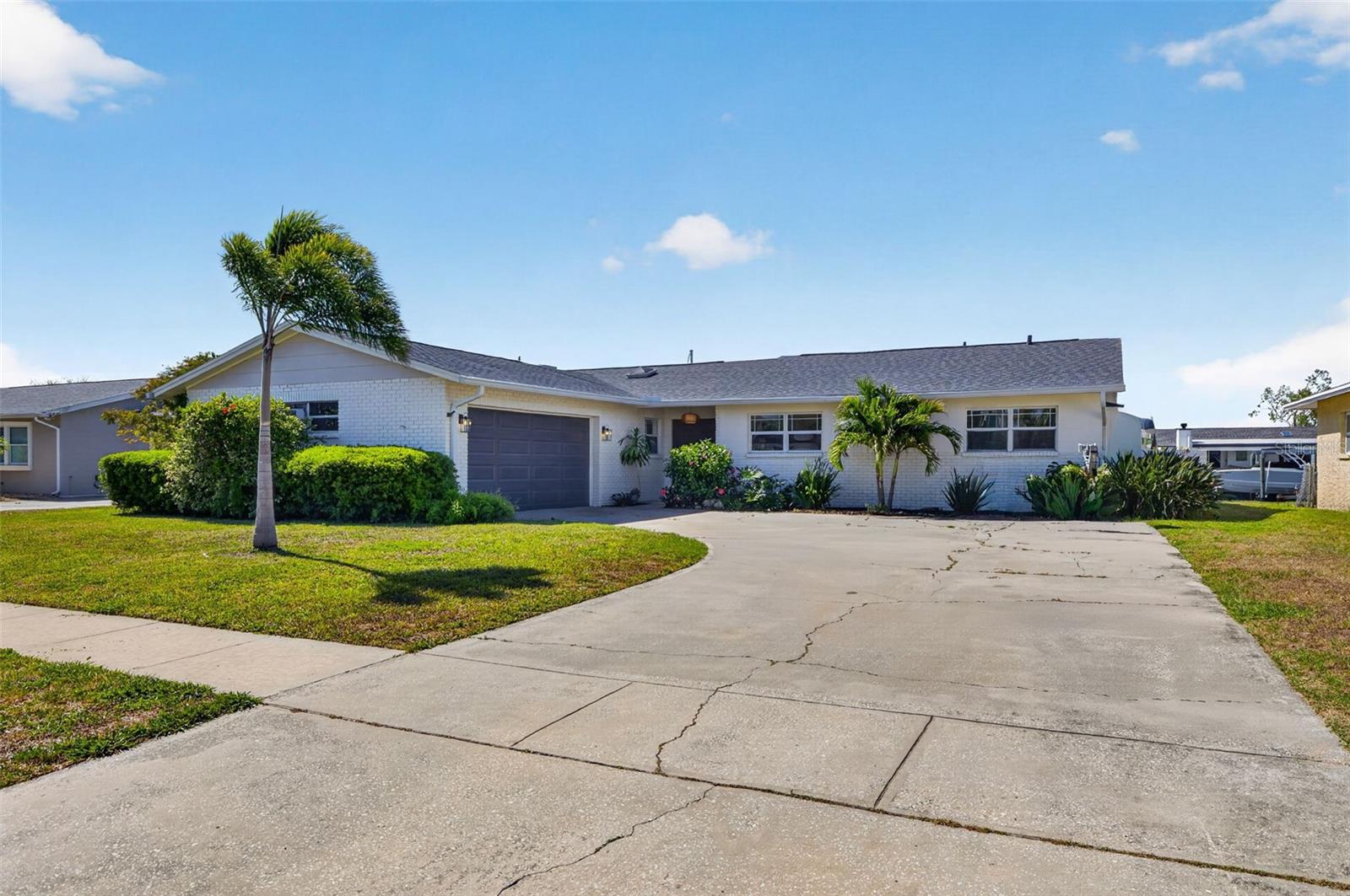 8450 FLAGSTONE DR, TAMPA, FL, 33615