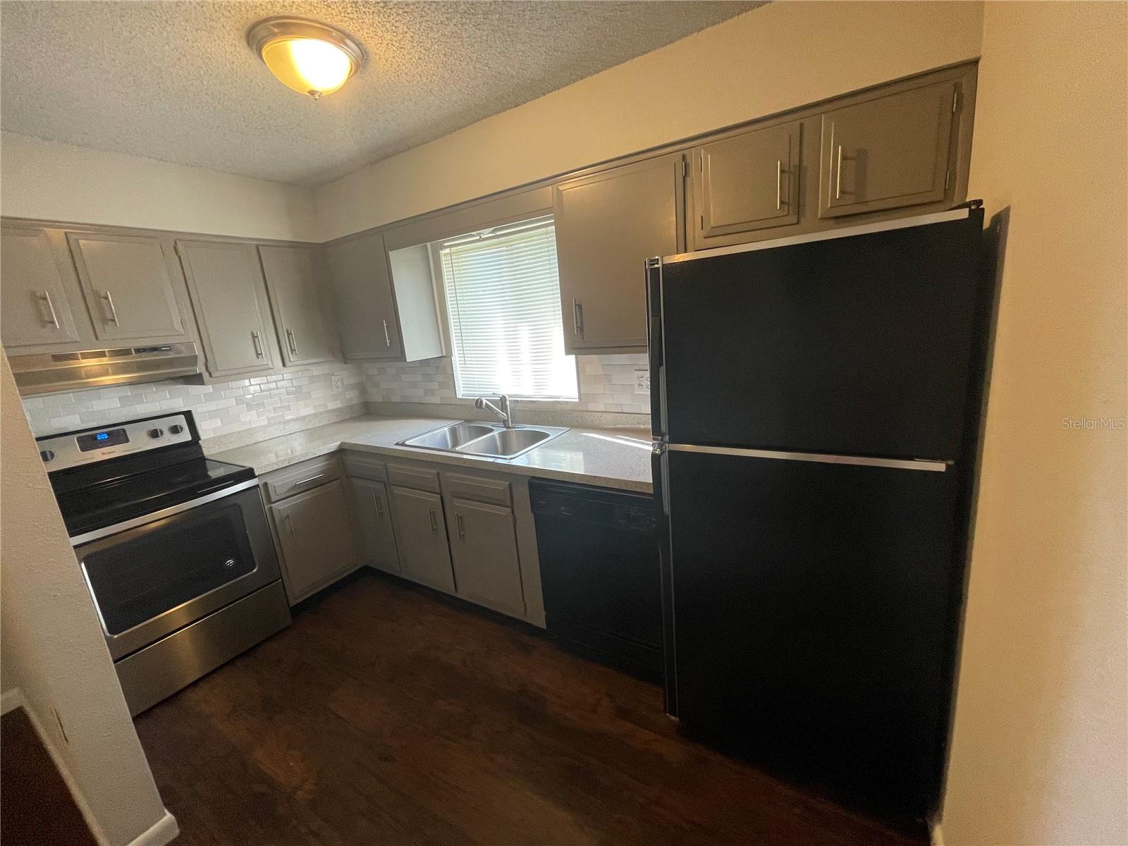 525 CONWAY RD #220, ORLANDO, FL, 32807