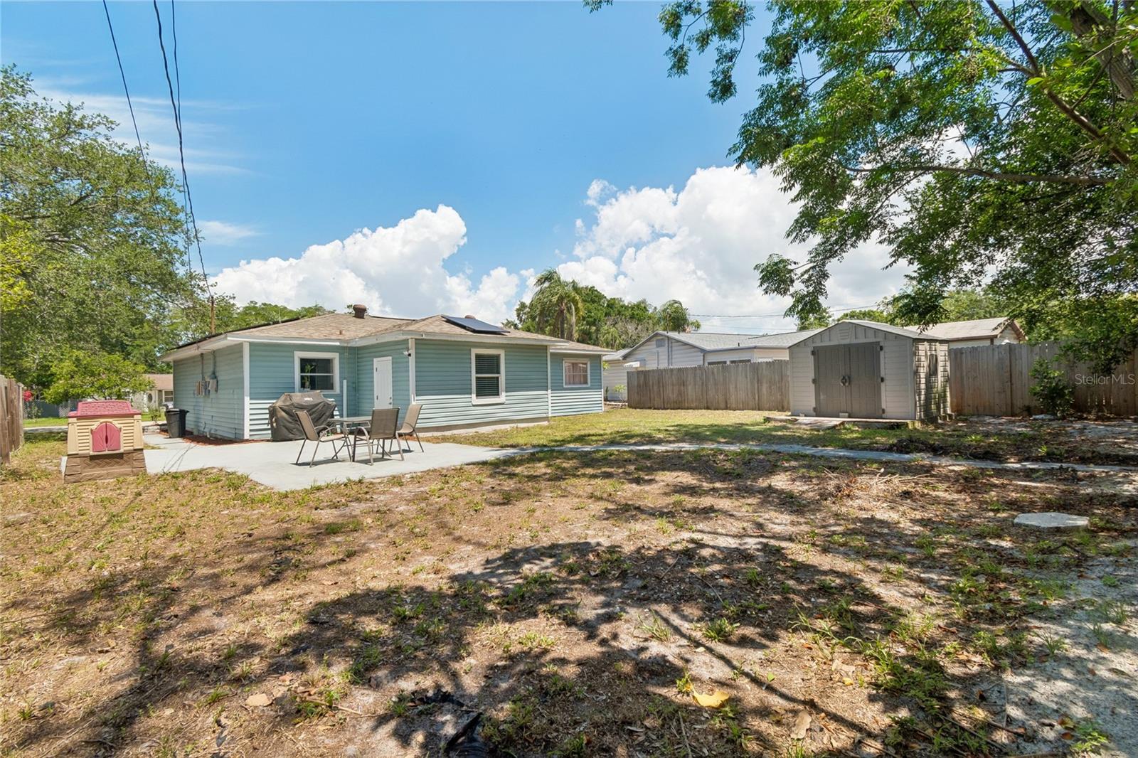 111 W GRAPEFRUIT CIR, CLEARWATER, FL, 33763