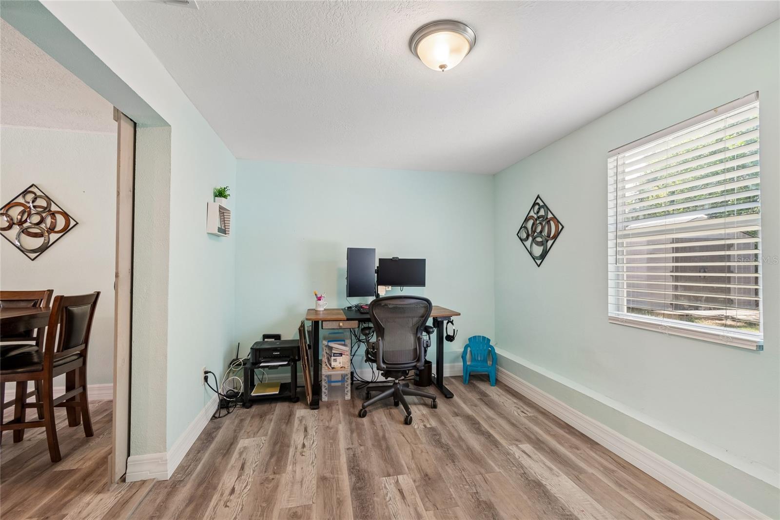 111 W GRAPEFRUIT CIR, CLEARWATER, FL, 33763