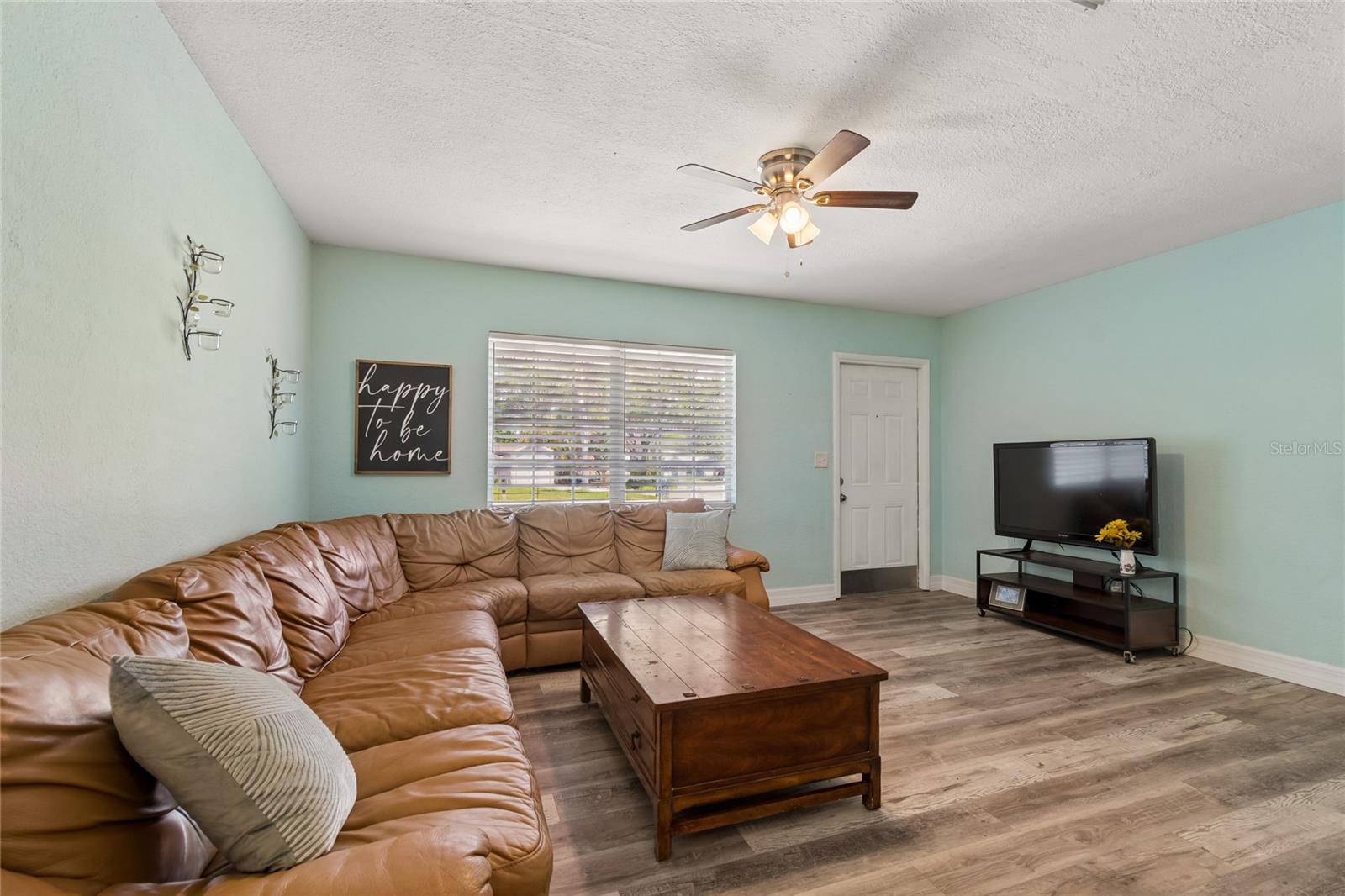 111 W GRAPEFRUIT CIR, CLEARWATER, FL, 33763