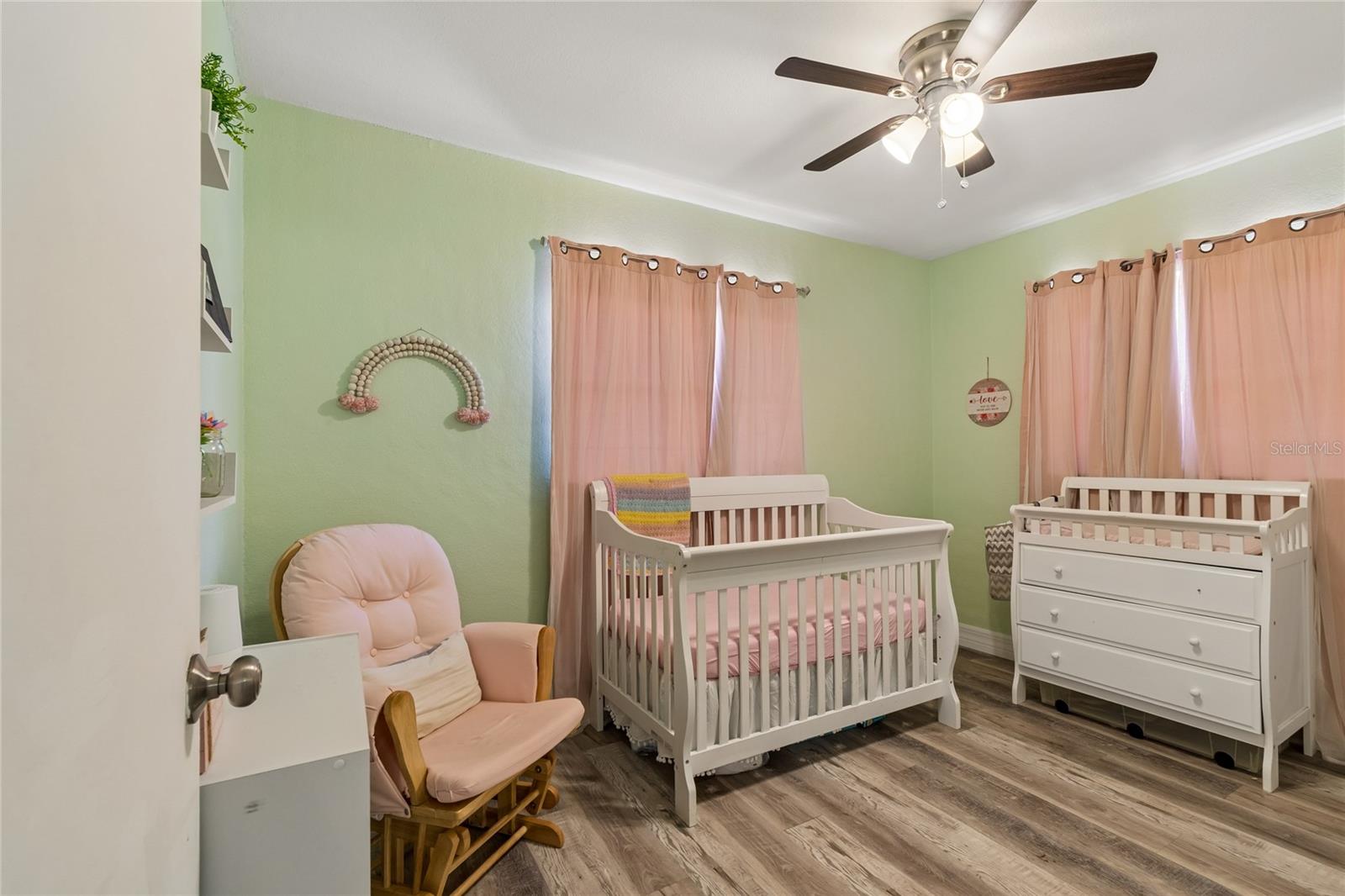 111 W GRAPEFRUIT CIR, CLEARWATER, FL, 33763