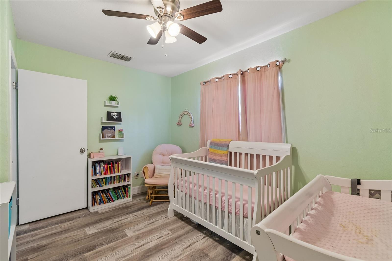 111 W GRAPEFRUIT CIR, CLEARWATER, FL, 33763