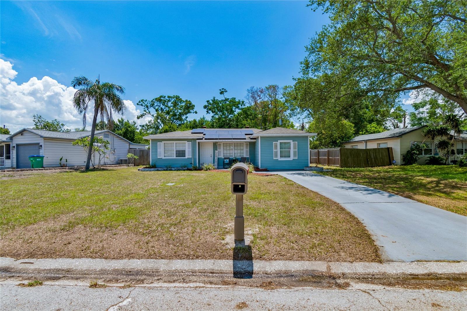 111 W GRAPEFRUIT CIR, CLEARWATER, FL, 33763
