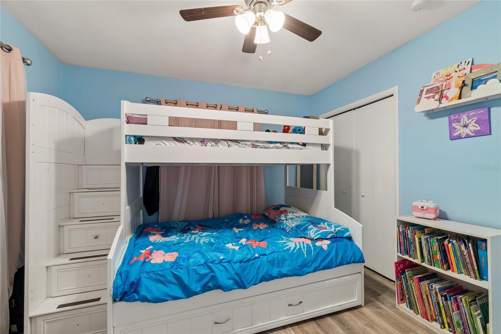 111 W GRAPEFRUIT CIR, CLEARWATER, FL, 33763
