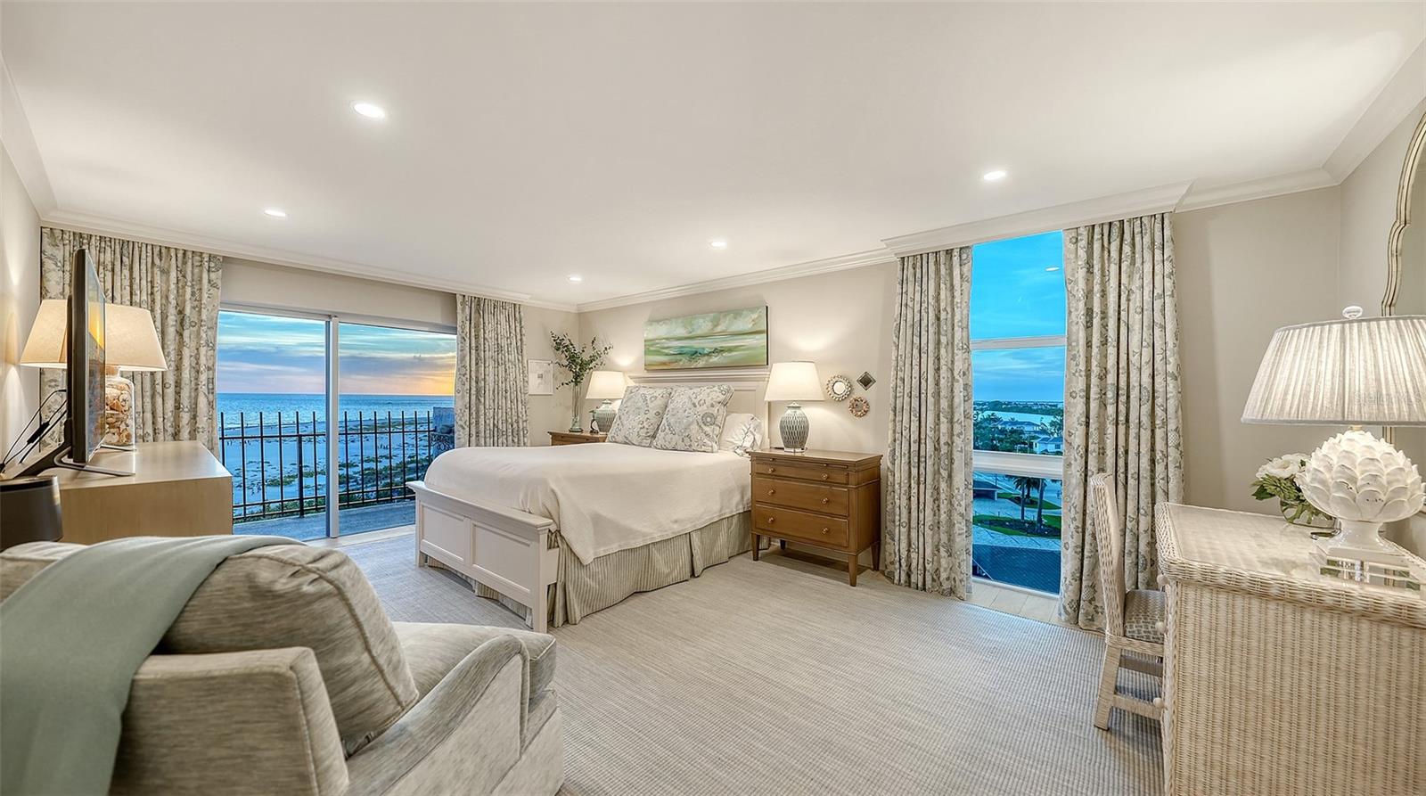 101 BENJAMIN FRANKLIN DR #85 & 86, SARASOTA, FL, 34236