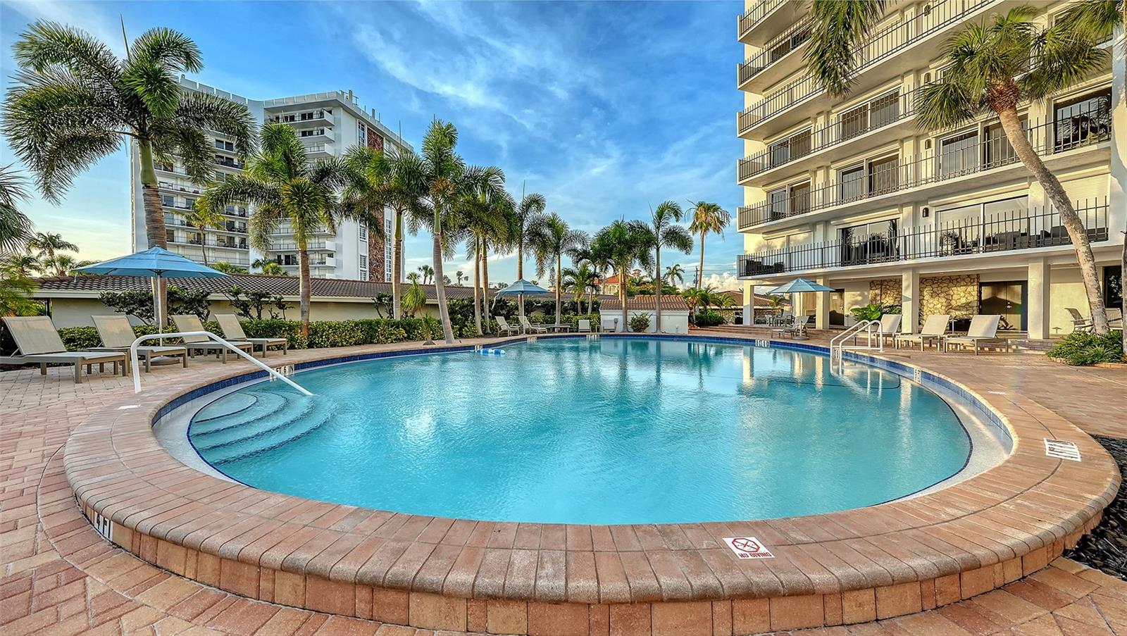 101 BENJAMIN FRANKLIN DR #85 & 86, SARASOTA, FL, 34236